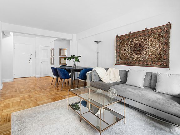 3rd image of 150 E 56th St APT 11E