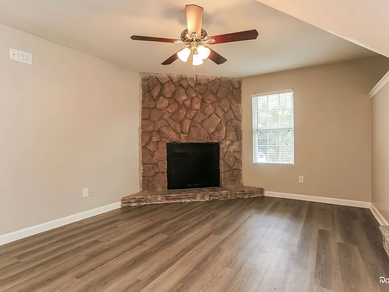 4981 Galbraith Cir — Photo 6