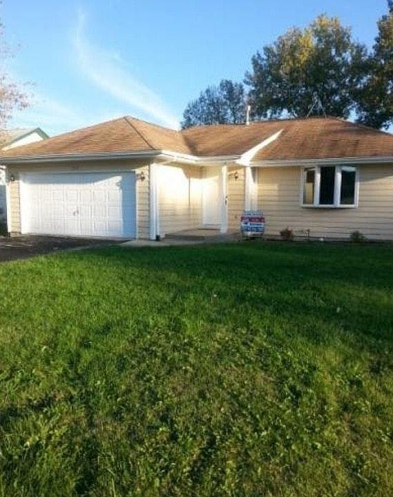 102 Balclutha Ct SW, Poplar Grove, IL 61065 Zillow