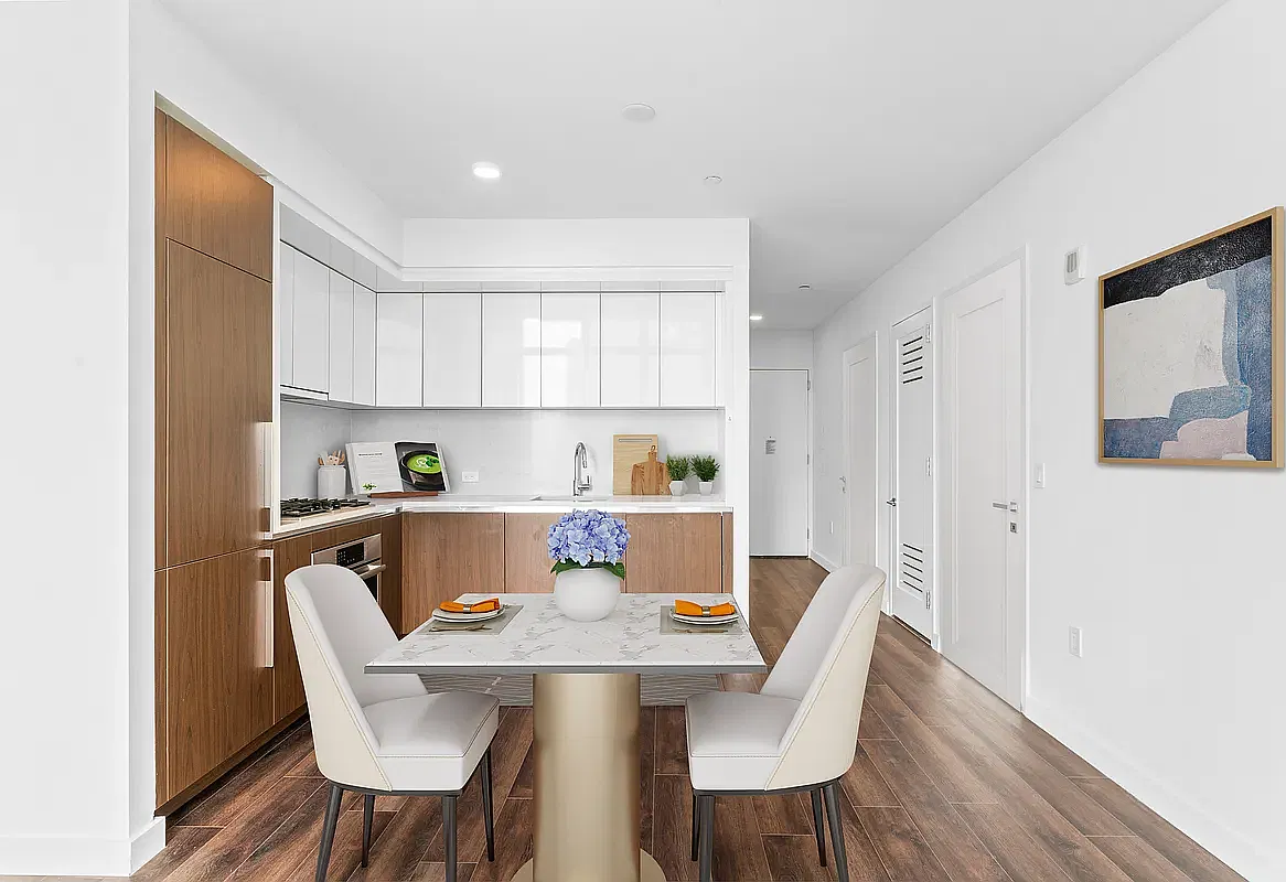 605 West 42nd Street — Photo 3