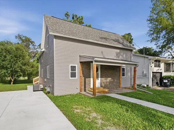 307 S Vine St, Glenwood, IA 51534