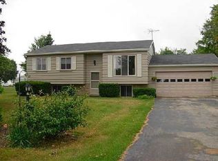 4300 Swarthout Rd, Pinckney, MI 48169