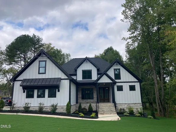 1225 Red Cedar Ct, Youngsville, NC 27596