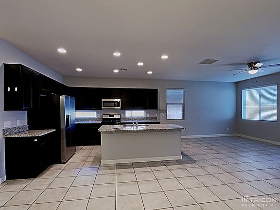 4th image of 41190 W Curtis Ln