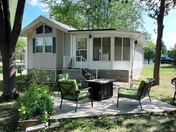 374 Lakeview (RRLE) Circle, Edgerton, WI 53534