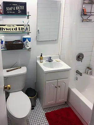 Rented by Kahen Properties | media 7
