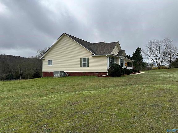 2nd image of 384 Lawson Gap Rd