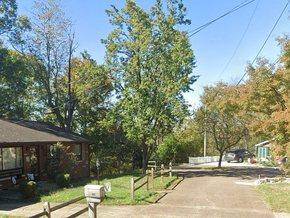 2nd image of 61 Roseland Ct
