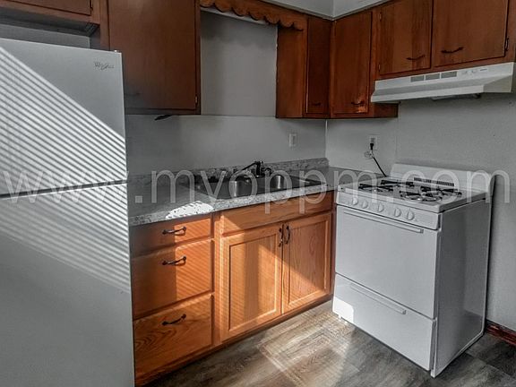 5th image of 1016 N 47th Ave APT 5