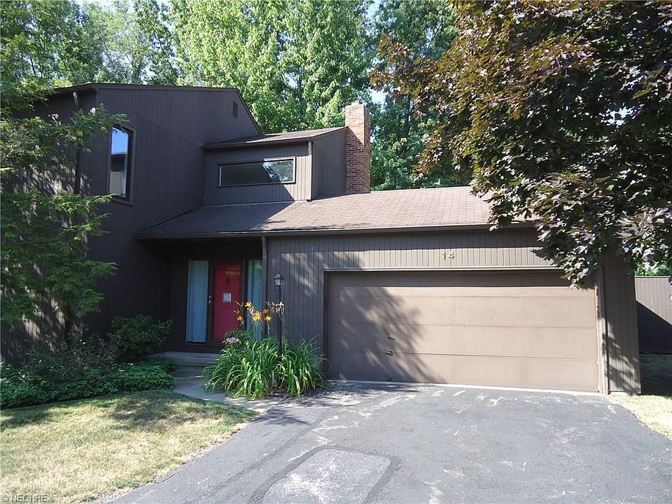 1st image of 14 Oakshore Dr