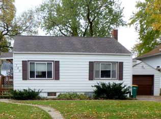 749 13th St, Windom, MN 56101