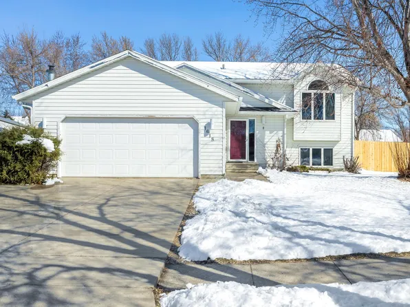 1618 16th Ave E, West Fargo, ND 58078