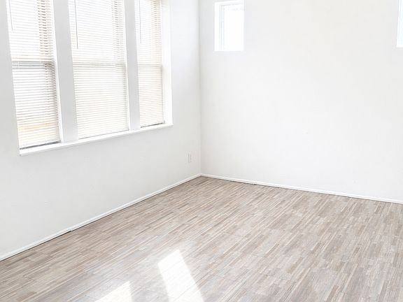 2nd image of 3927 N Taylor Ave #B