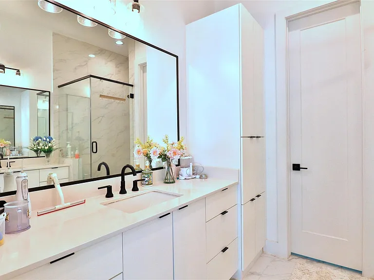 2637 Jackson St — Photo 22