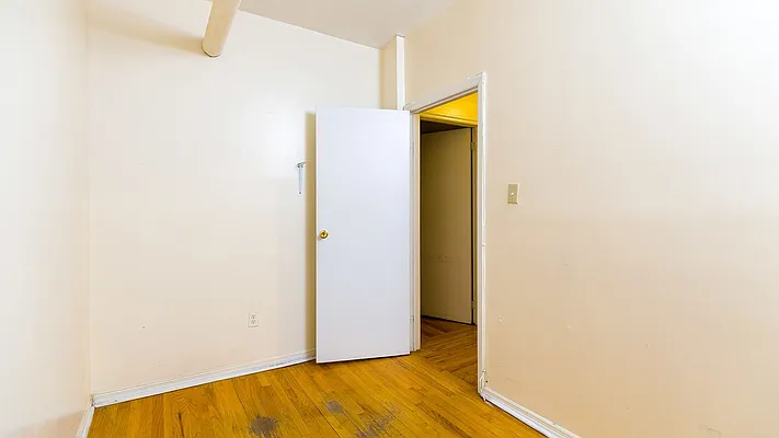 Rented by Nooklyn NYC LLC | media 59