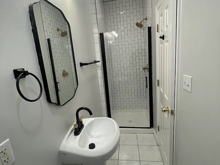 1127 S Carey St — Photo 11