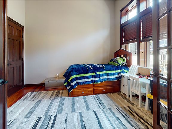 5th image of 11194 Aquila Place NE