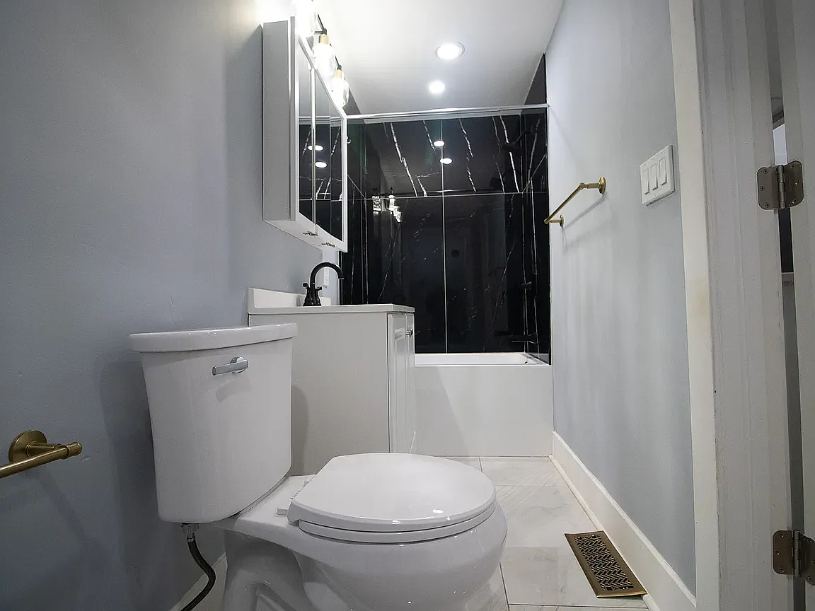 1 bed, 784 sqft, $1,600 — Photo 4