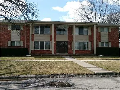 1213 Sycamore St Photo 1