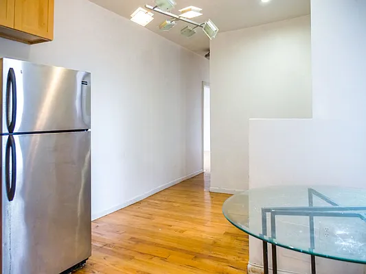 Rented by RENTBK LLC | media 4