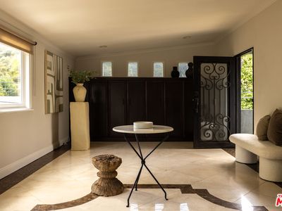 2300 Benedict Canyon Dr, Beverly Hills, CA, 90210