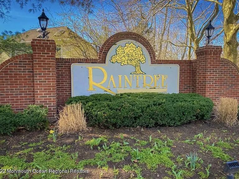 313 Tulip Ln — Photo 27