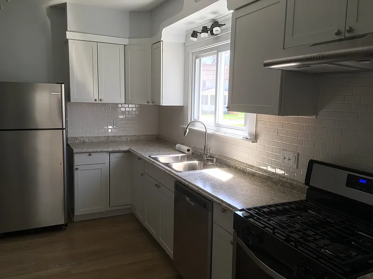 4414 Center St #LEFT — Photo 4