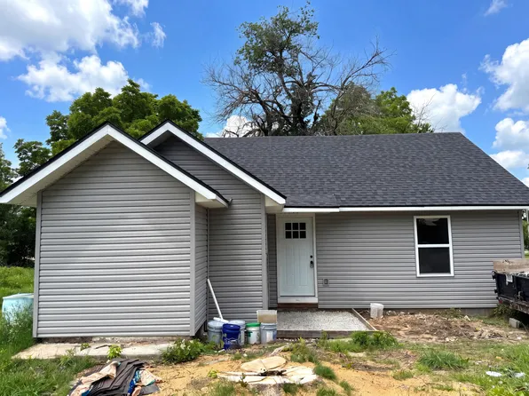 28215 Hickory Street, Seligman, MO 65745