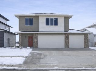 2216 10th Ct W, West Fargo, ND 58078