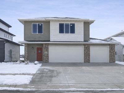 2216 10th Ct W, West Fargo, ND, 58078
