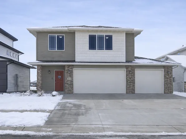 2216 10th Ct W, West Fargo, ND 58078
