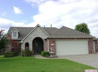 9915 E 124th St, Bixby, OK 74008