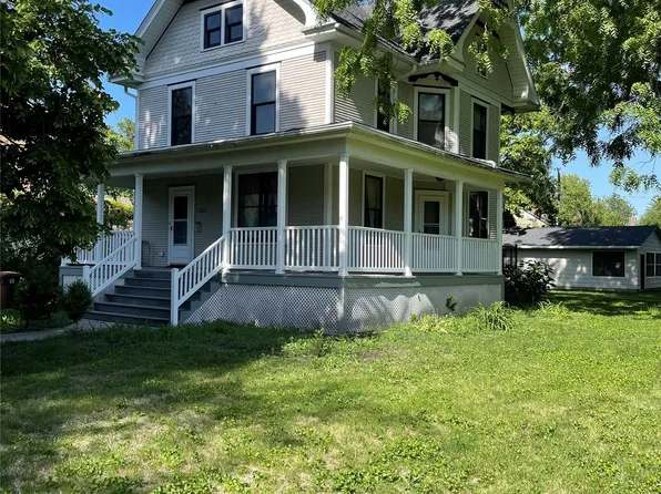 1324 Main St, Grinnell, IA 50112