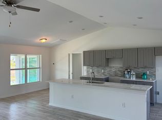 3928 NE 17th Ave, Cape Coral, FL 33909