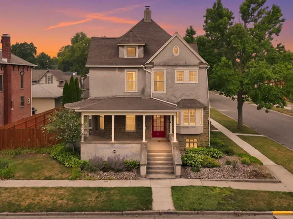 307 N Van Buren St, Auburn, IN 46706