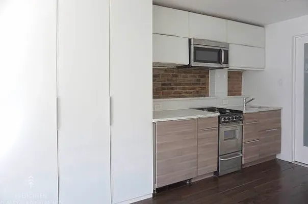 Rented by Evergreen Realty & Investments | media 25