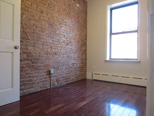 Rented by RES New York | media 14