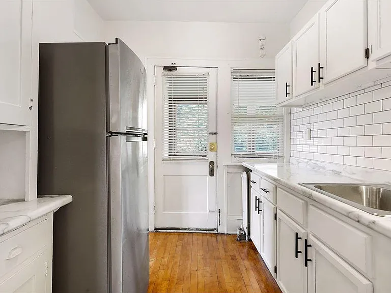 2415 Harriet Ave #4 — Photo 8