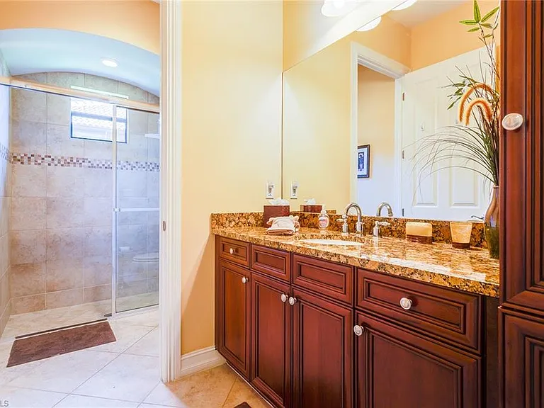 7747 Cottesmore Dr — Photo 23
