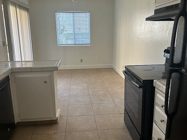 228 Hartson St #228 — Photo 7