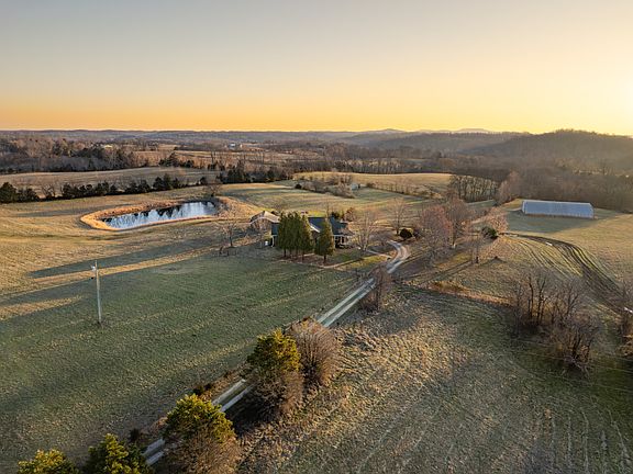 3rd image of 2791 E Sheepneck Rd