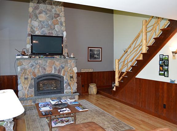 3rd image of 16 Barkeater Way
