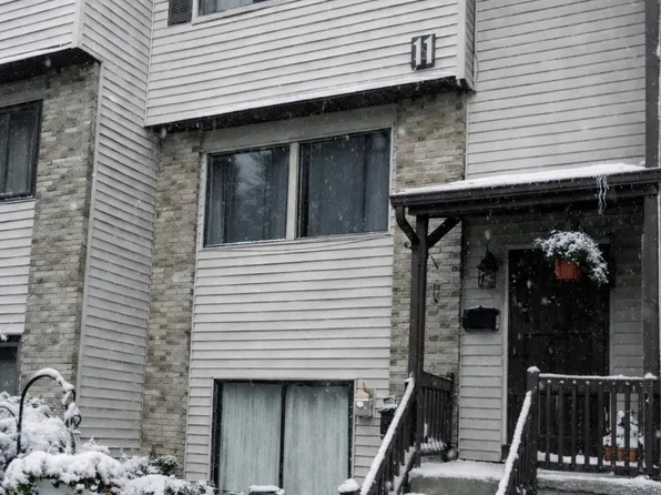 259 Village Ct, Kingston, NY 12401