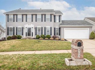 463 Bayview Point Ln, Grover, MO 63040