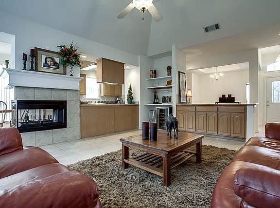 4th image of 3013 Bayside Dr
