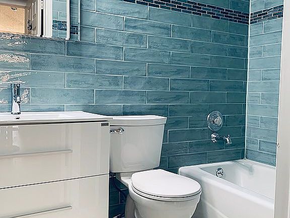 3rd image of 5255 Grande Palm Cir