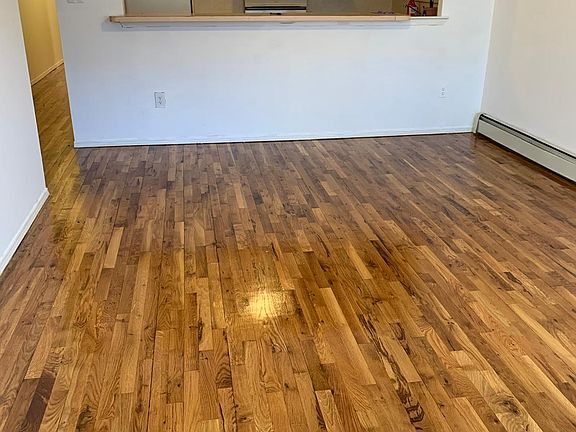 2nd image of 121 27th Ave APT 1