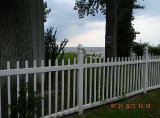 5997 5th St, Deale, MD 20751