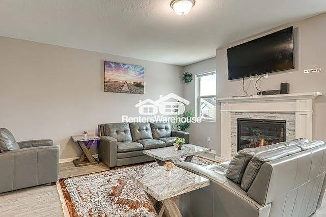 923 112th Ln NE — Photo 9