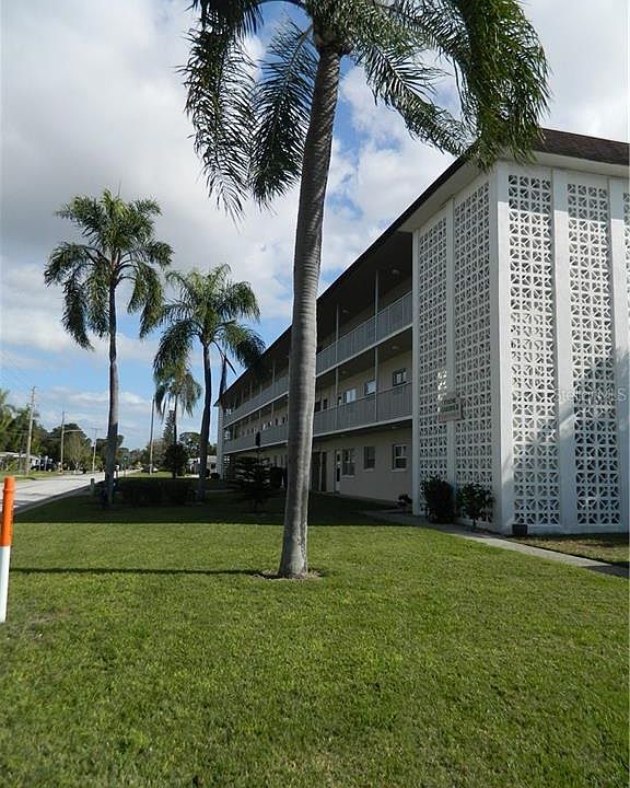 1st image of 5720 13th Ave N APT 303B